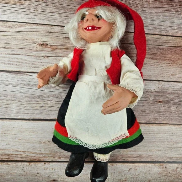 Arnie Hasel Norwegian Nisse National Dress Doll Latex vintage‎ - Picture 6 of 7